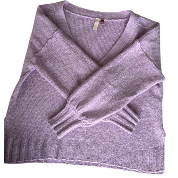 Anthropologie Pilcro Lilac V-Neck Oversized Sweater Size Small - Picture 7 of 9